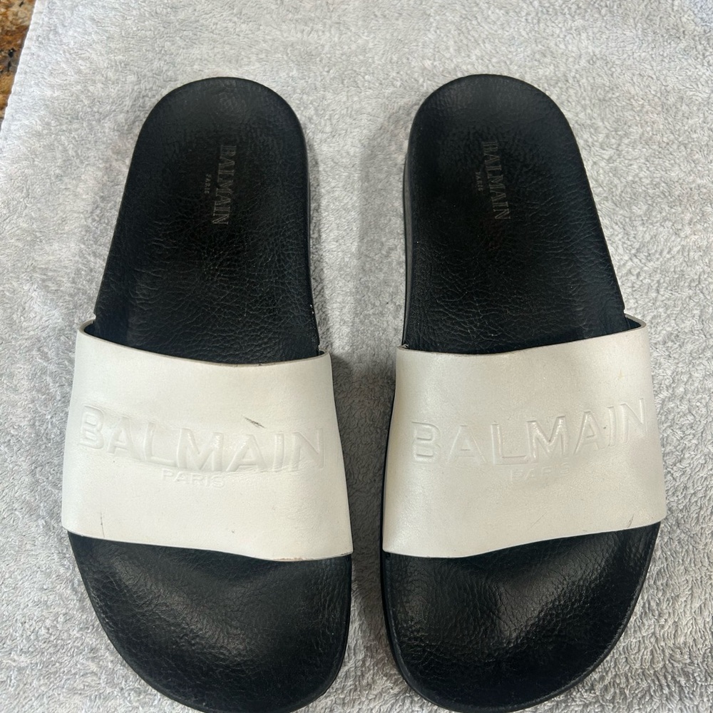 Balmain Monochrome Slides
